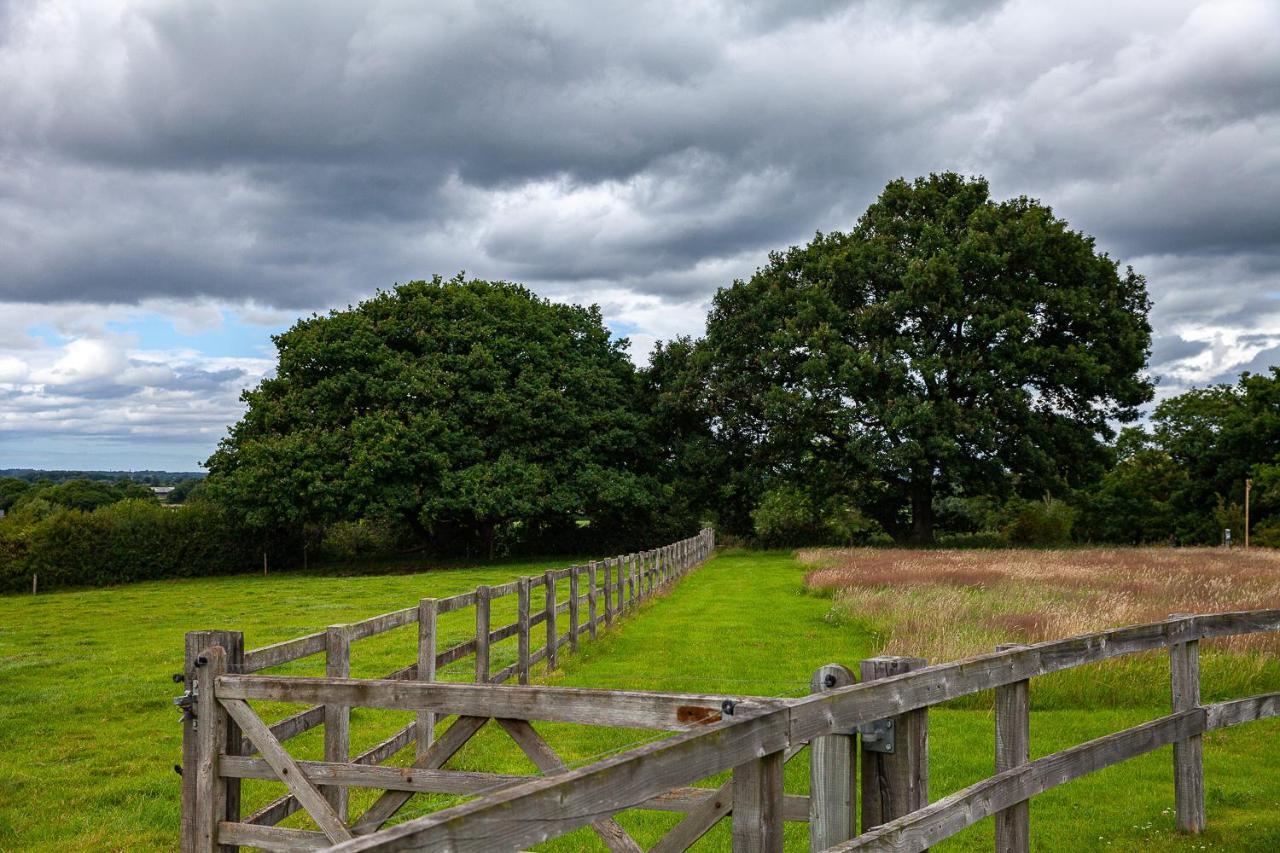 Higher Farm Malpas  Exterior photo